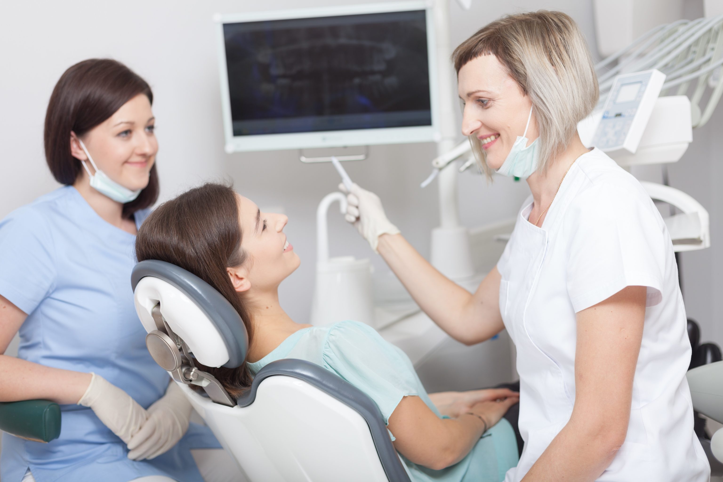 zdjęcie RTG zęba jest niezbędne aby prawidłowo wykonać leczenie kanałowe